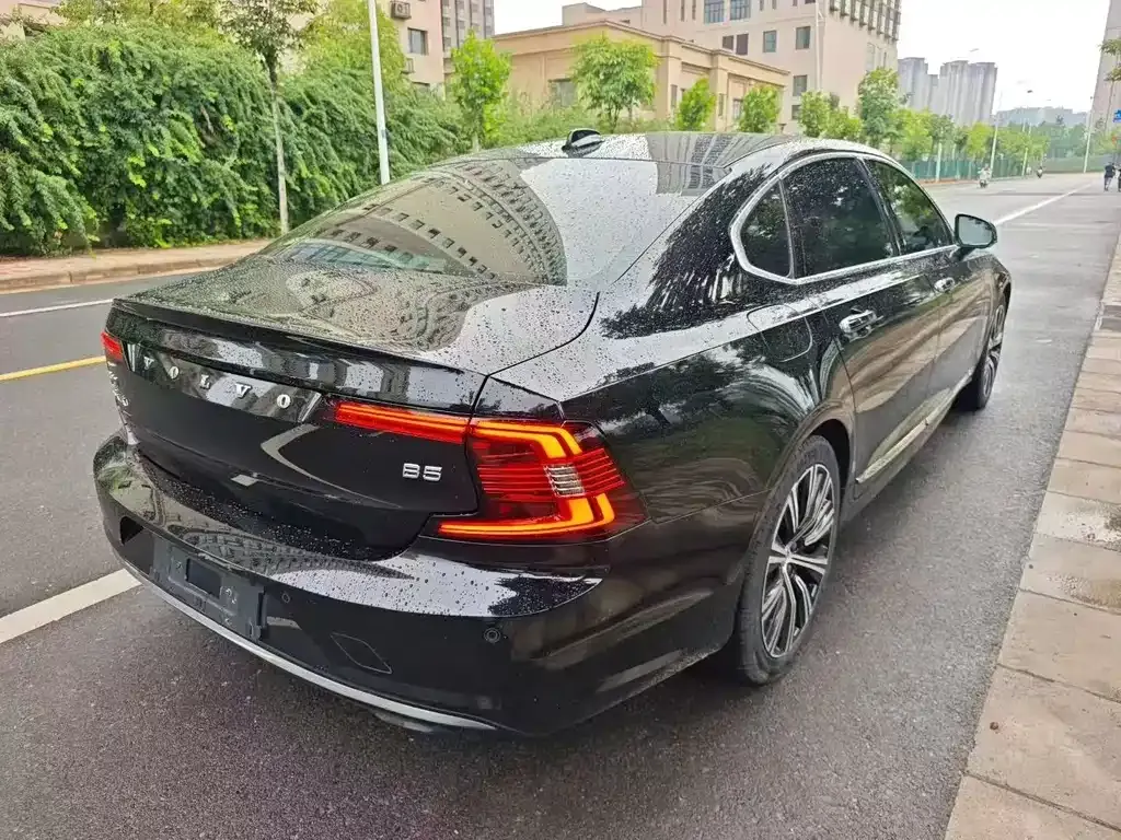 Volvo S90 — фото 8