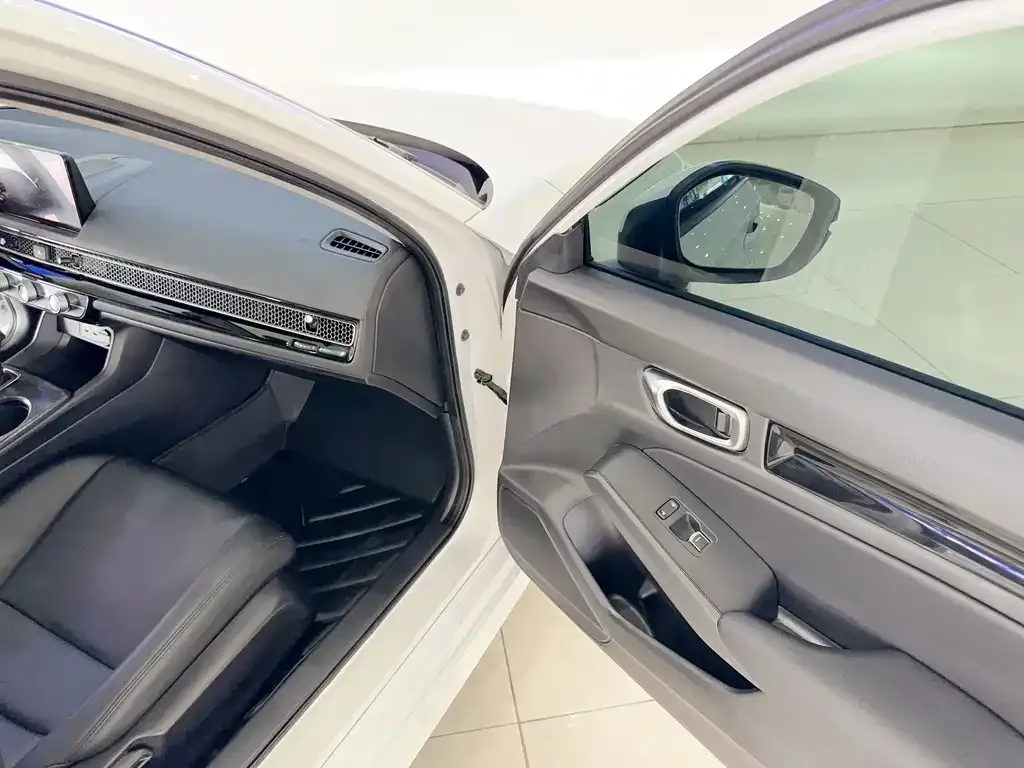 Honda Civic — фото 8