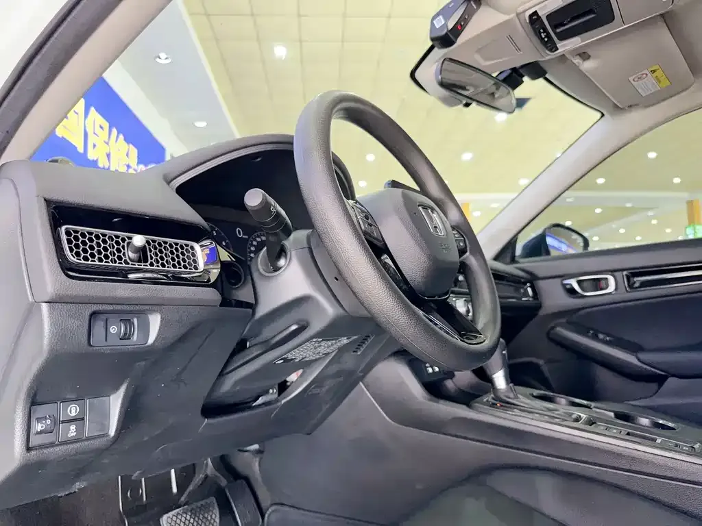 Honda Civic — фото 5