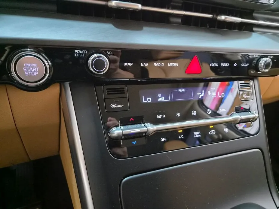 Kia Carnival — фото 2