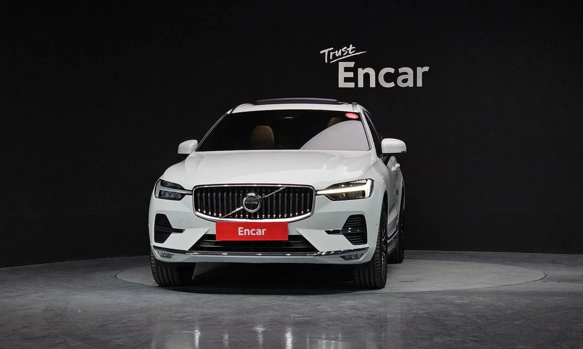 Volvo XC60 — фото 10