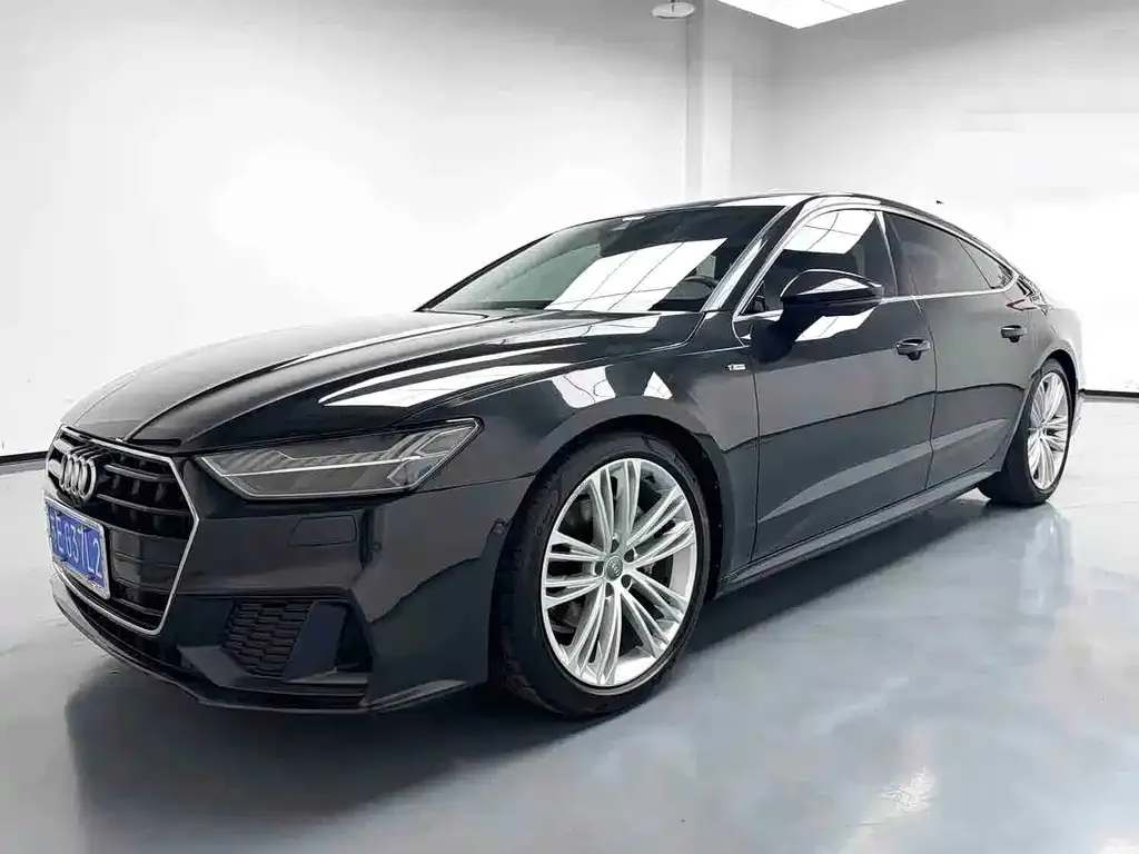 Audi A7 — фото 1