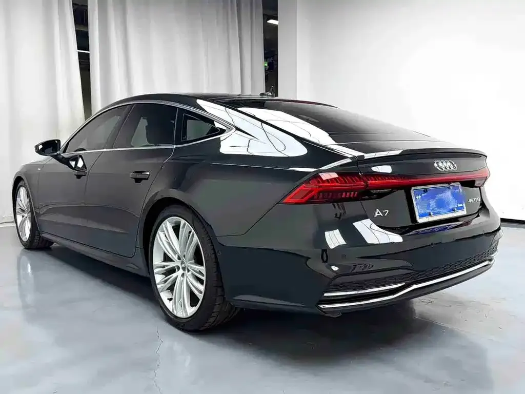 Audi A7 — фото 3