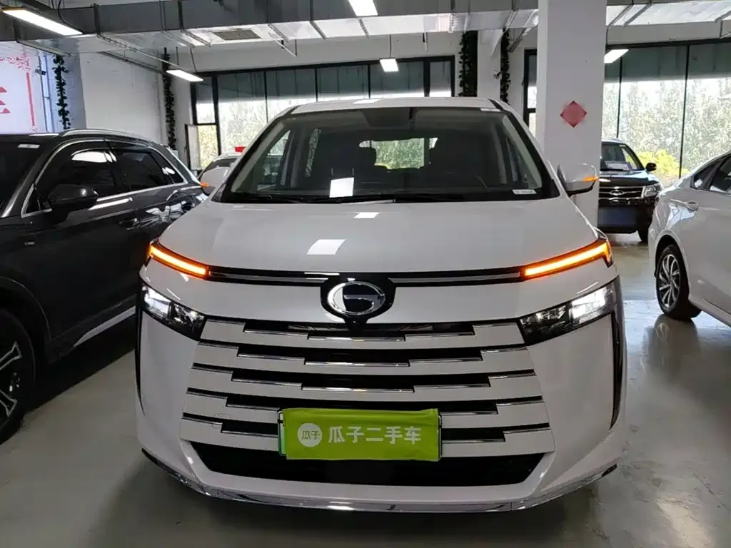 GAC Motor 传祺E8 PHEV — фото 8