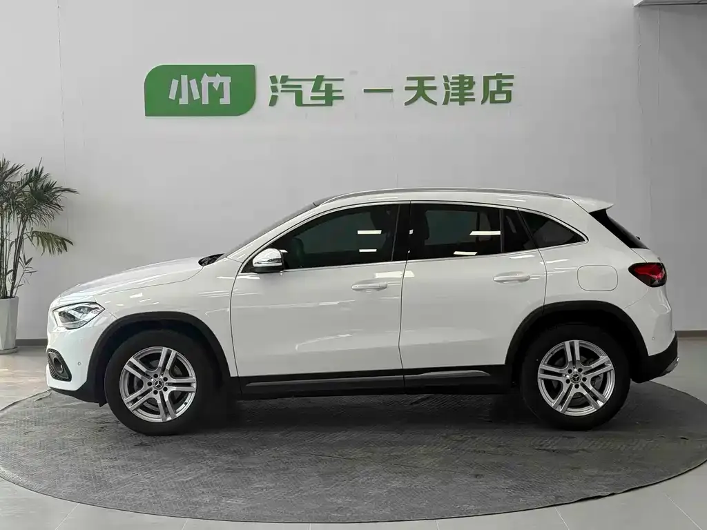 Mercedes-Benz GLA — фото 8