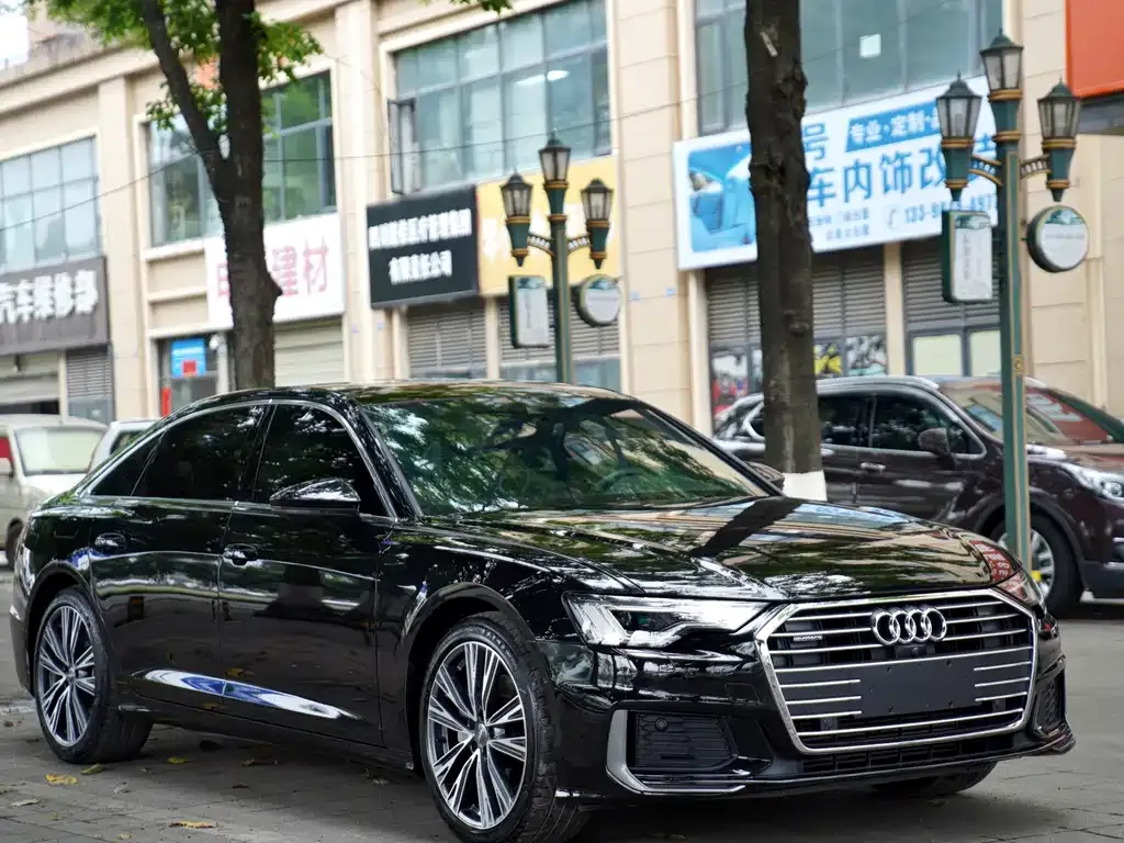 Audi A6L — фото 2