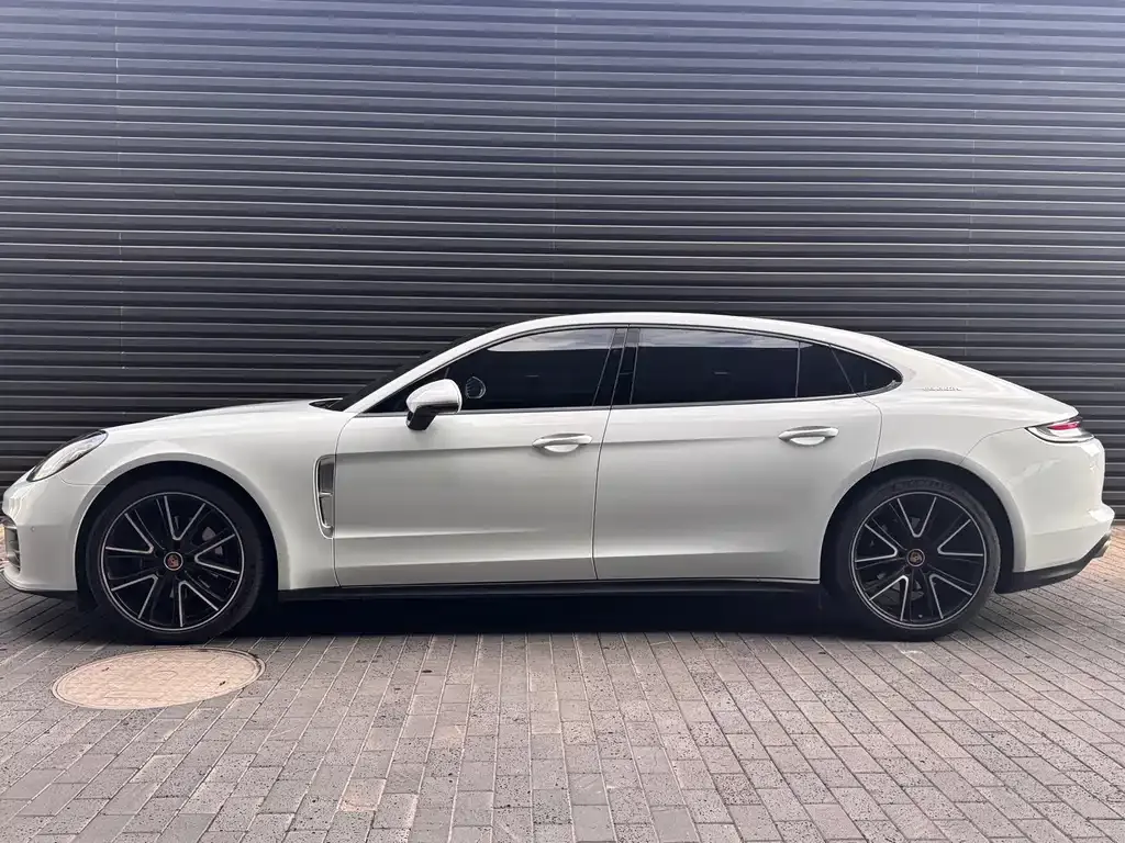 Porsche Panamera — фото 10