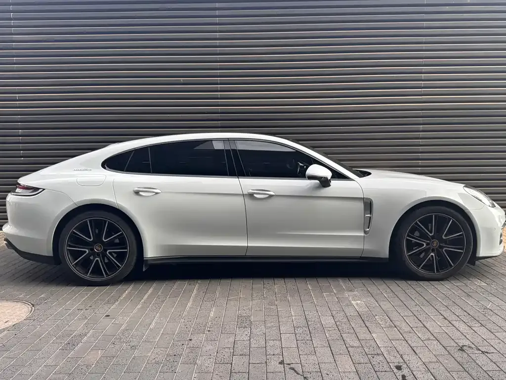 Porsche Panamera — фото 8