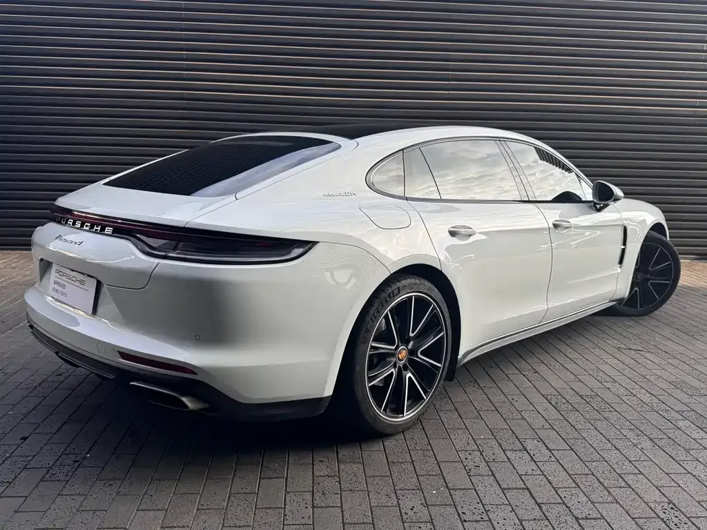 Porsche Panamera — фото 6