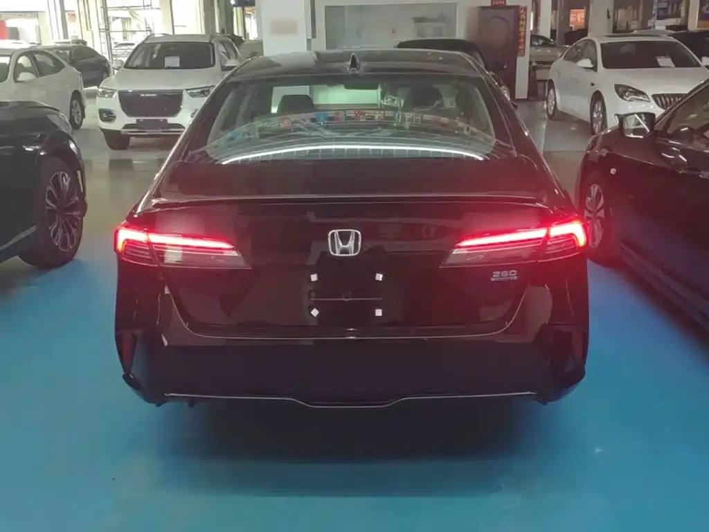 Honda Inspire — фото 6