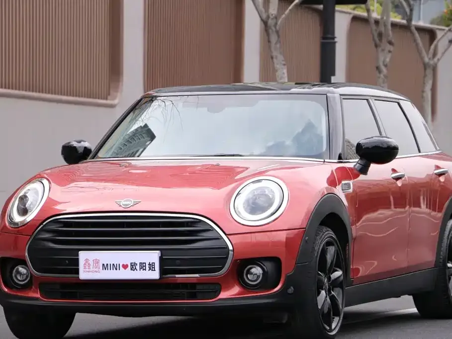 MINI Clubman — фото 1