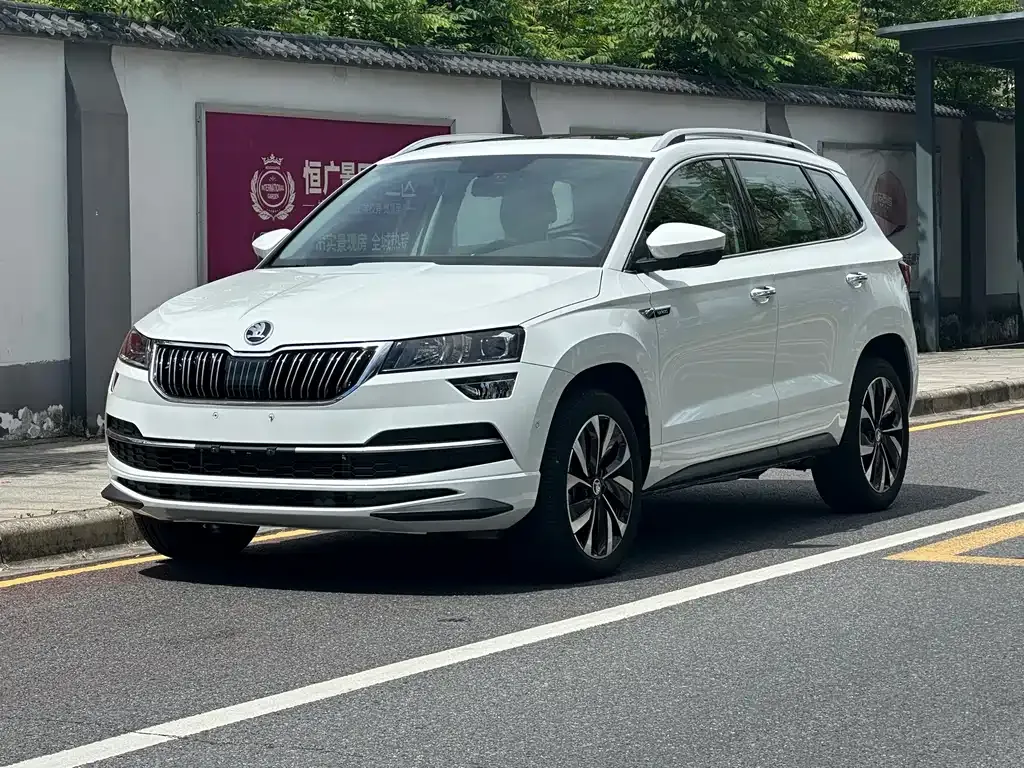 Skoda Karoq — фото 1