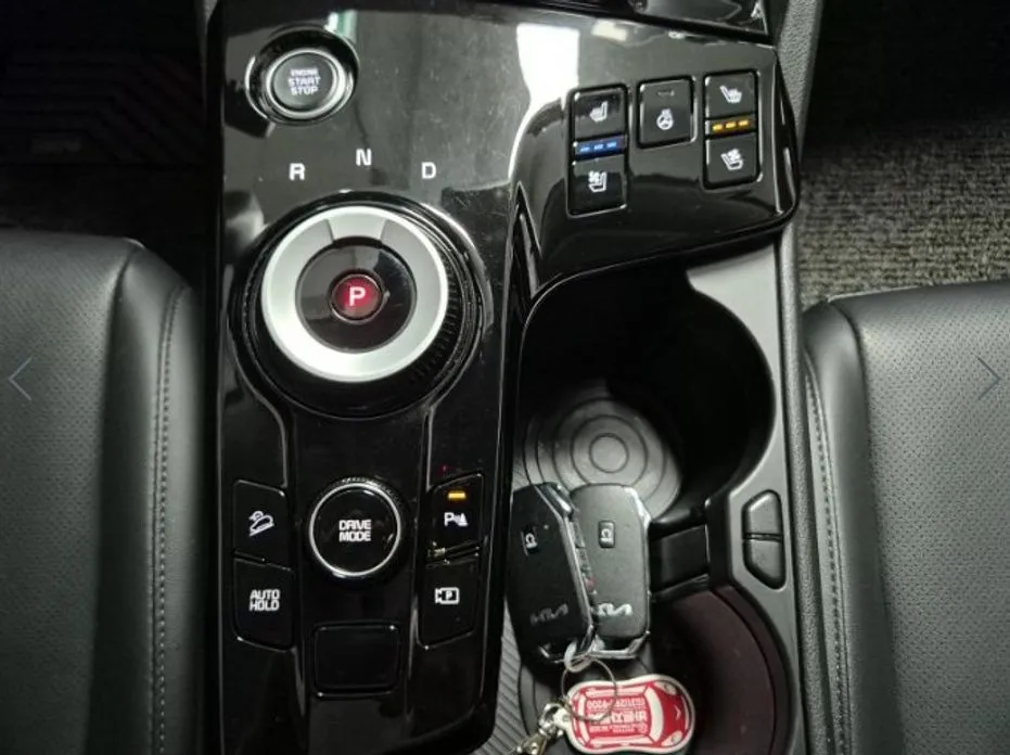 Kia Sportage — фото 8