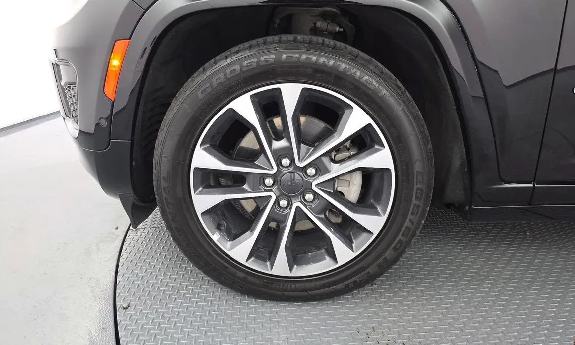 Jeep Cherokee — фото 9
