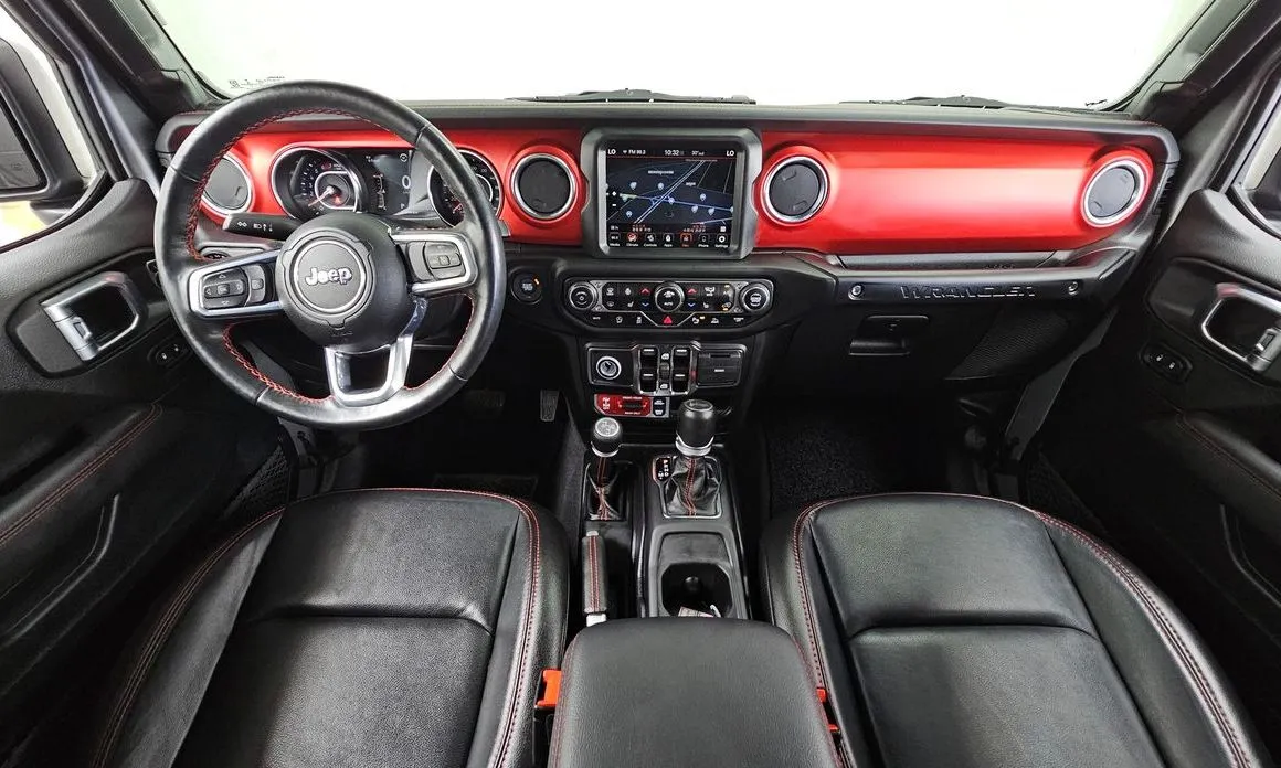 Jeep Wrangler — фото 9
