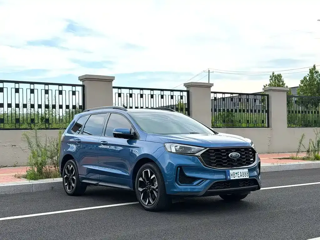 Ford Edge — фото 4