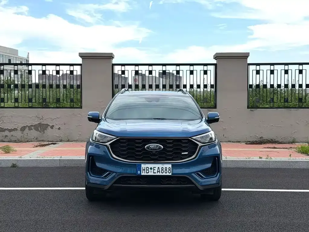 Ford Edge — фото 6