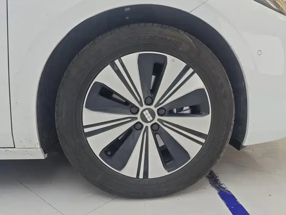 Geely Galaxy A7 EM — фото 2