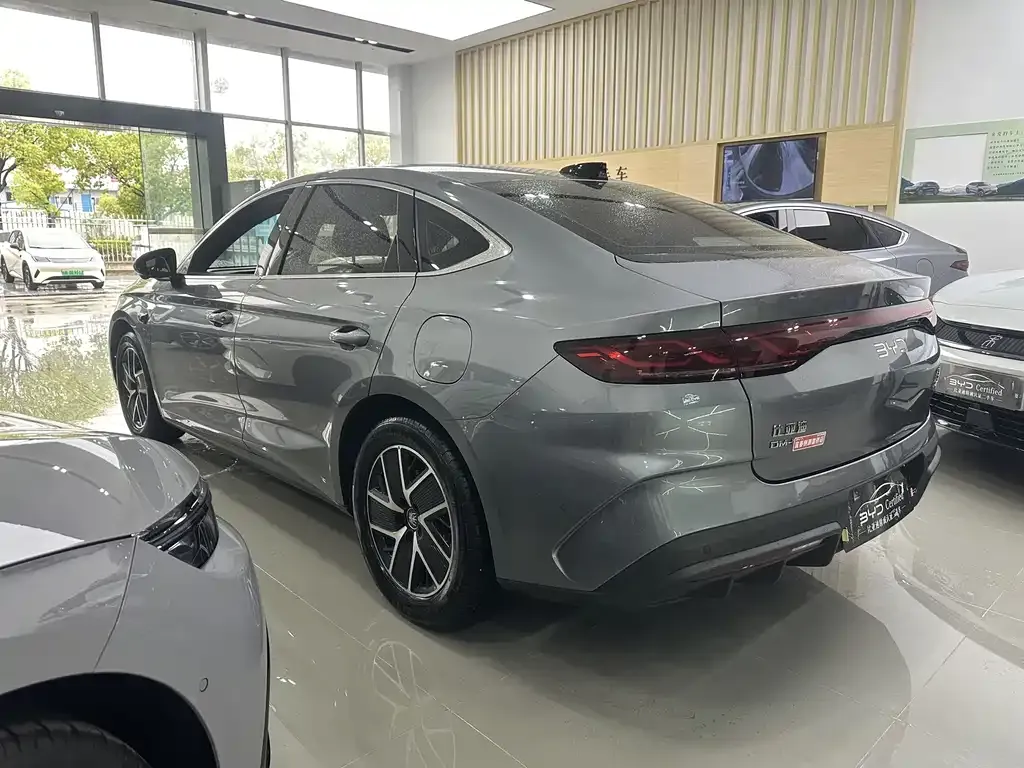 BYD Qin L — фото 4