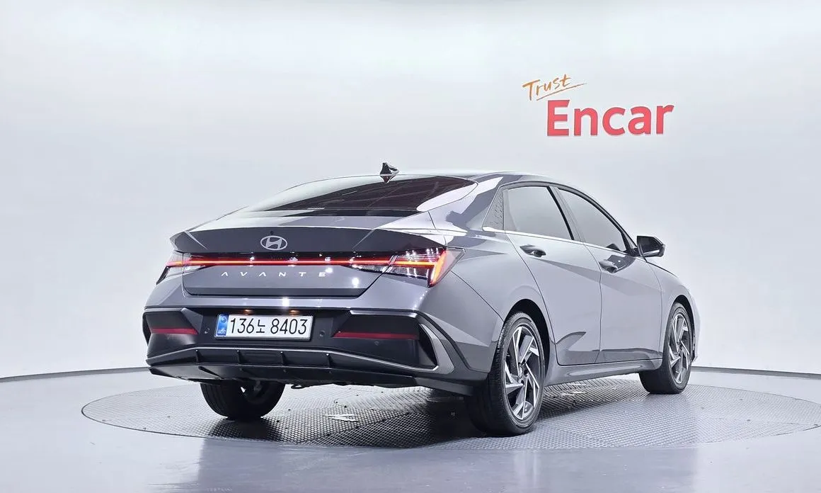 Hyundai AVANTE — фото 3