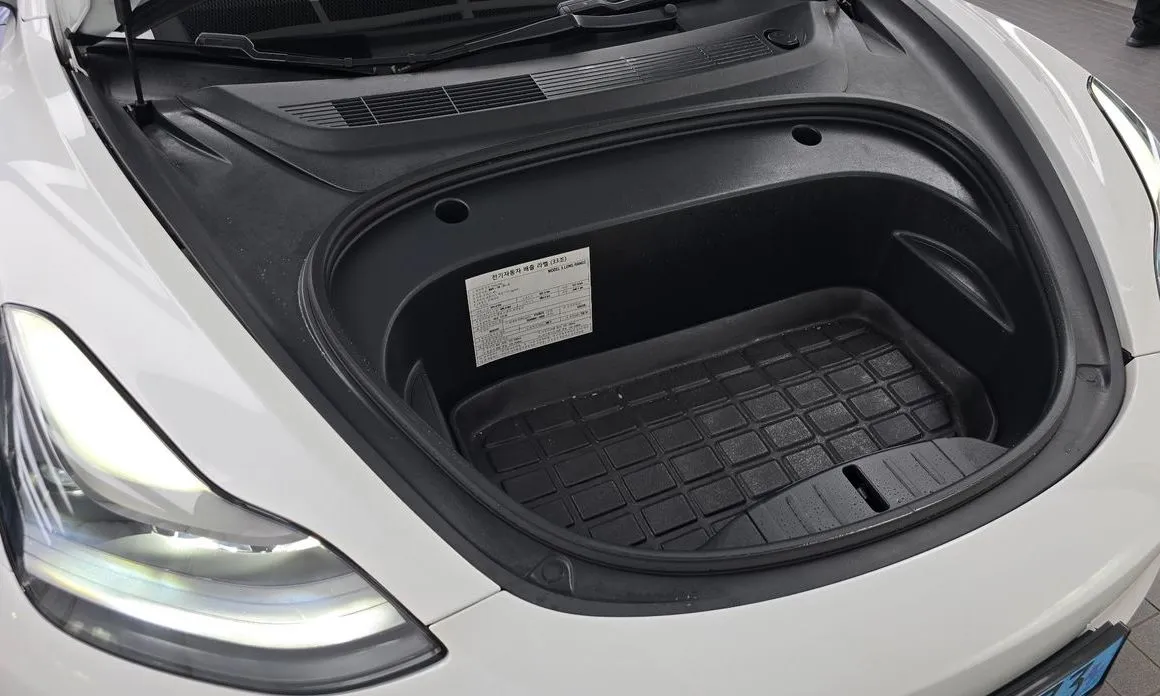 Tesla Model 3 — фото 10