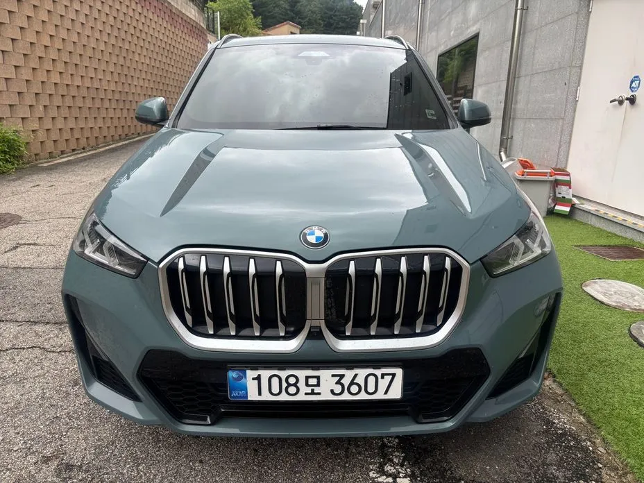 BMW X1 — фото 1