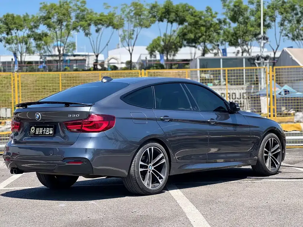 BMW 3 Series GT — фото 6