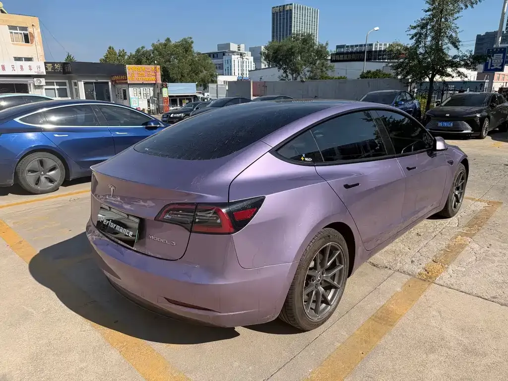 Tesla Model 3 — фото 3