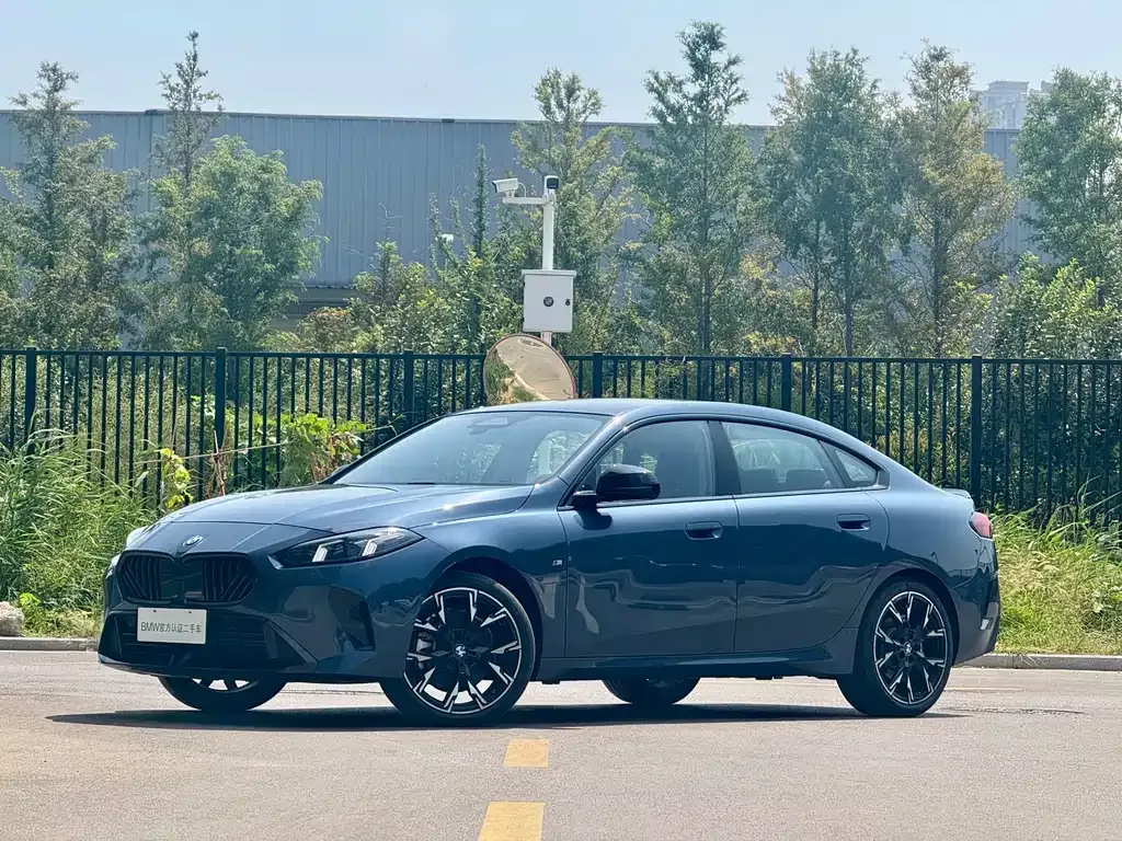 BMW 2 Series — фото 1