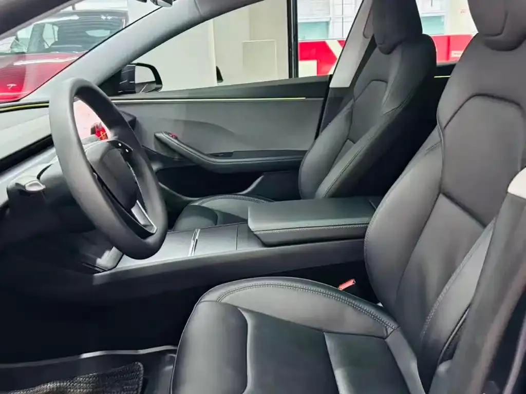 Tesla Model 3 — фото 5