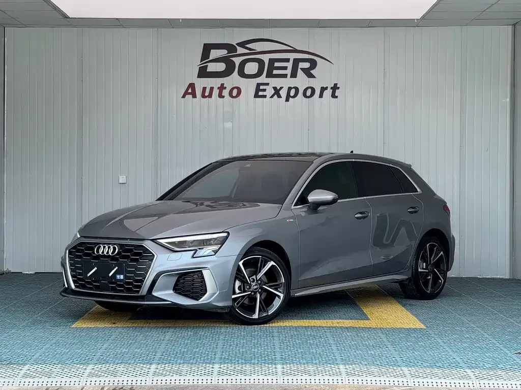 Audi A3 — фото 1
