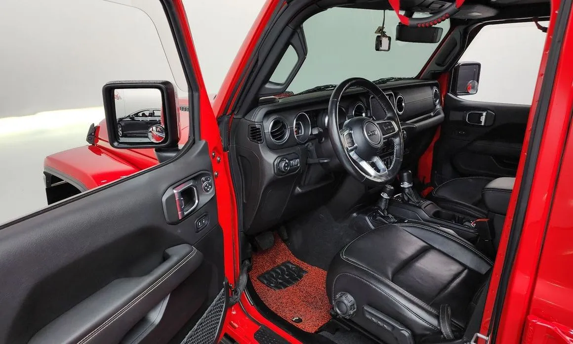 Jeep Wrangler — фото 6