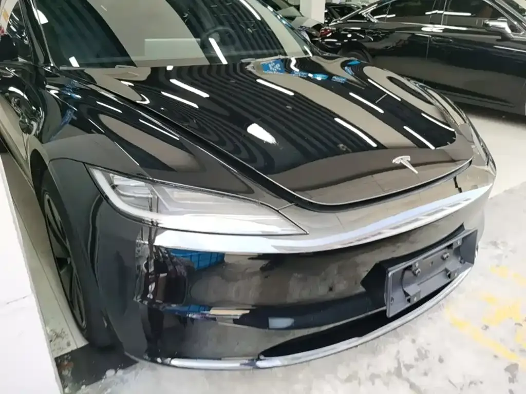 Tesla Model 3 — фото 4