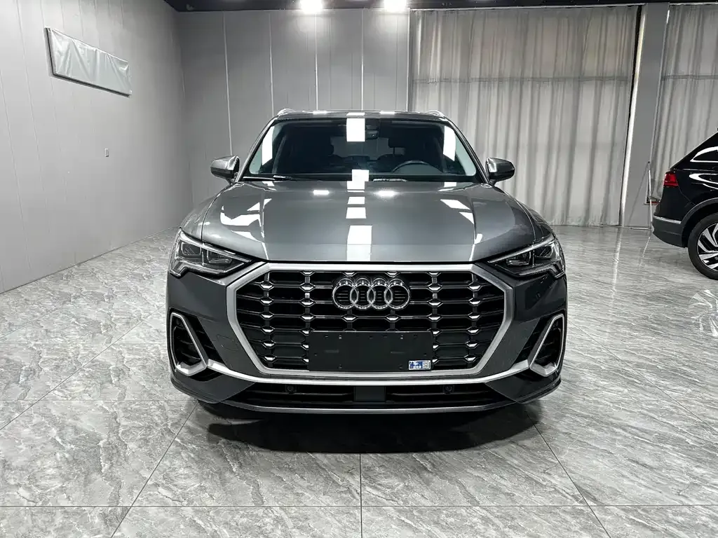 Audi Q3 — фото 2