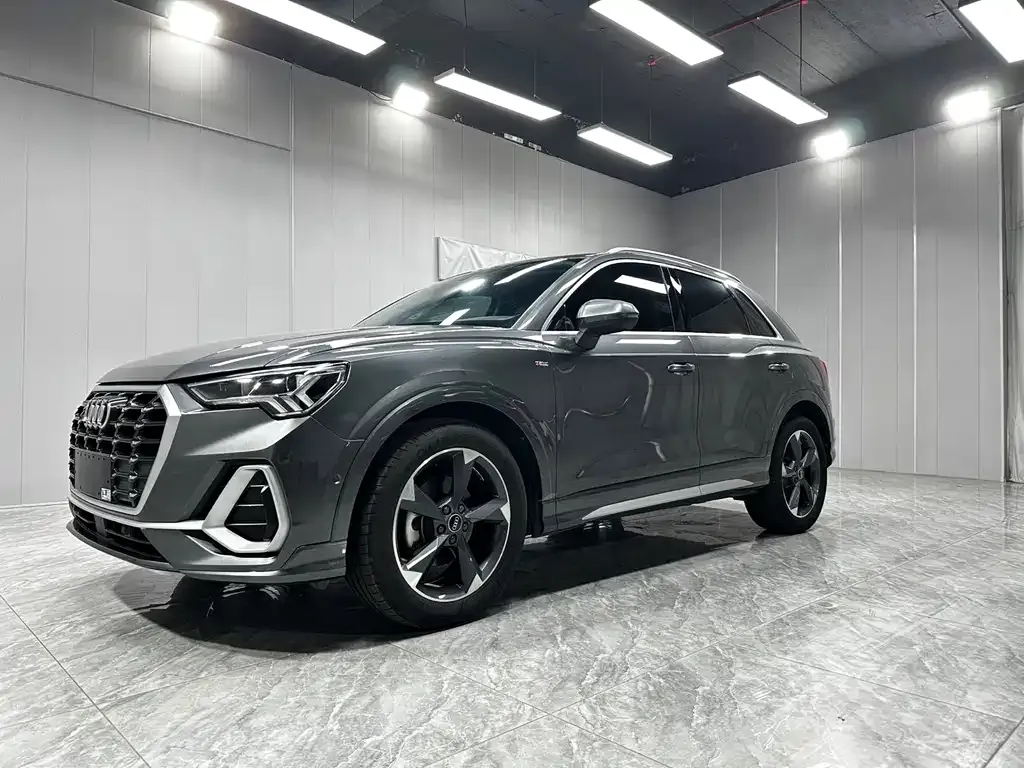 Audi Q3 — фото 6