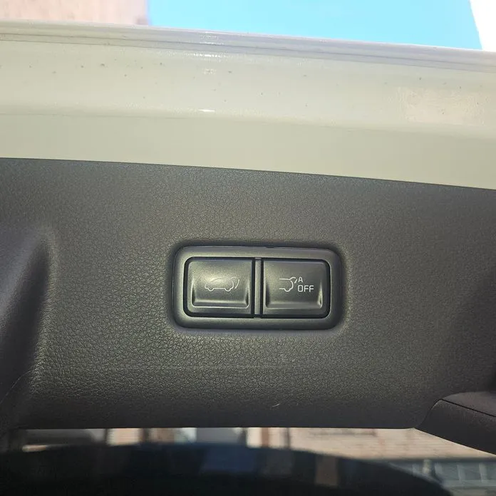 Kia Carnival — фото 2