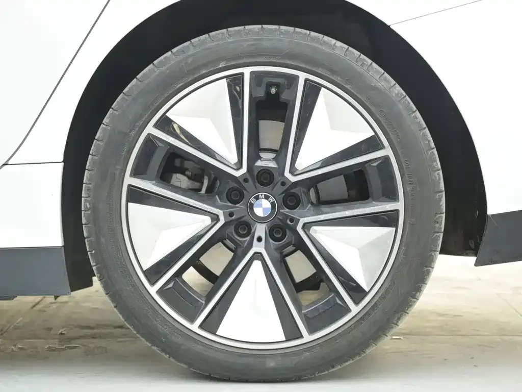 BMW i3 — фото 9