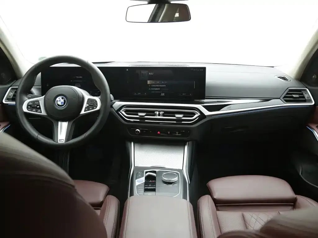 BMW i3 — фото 8