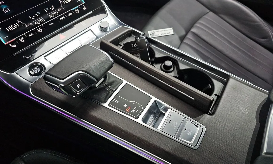 Audi A6 — фото 7