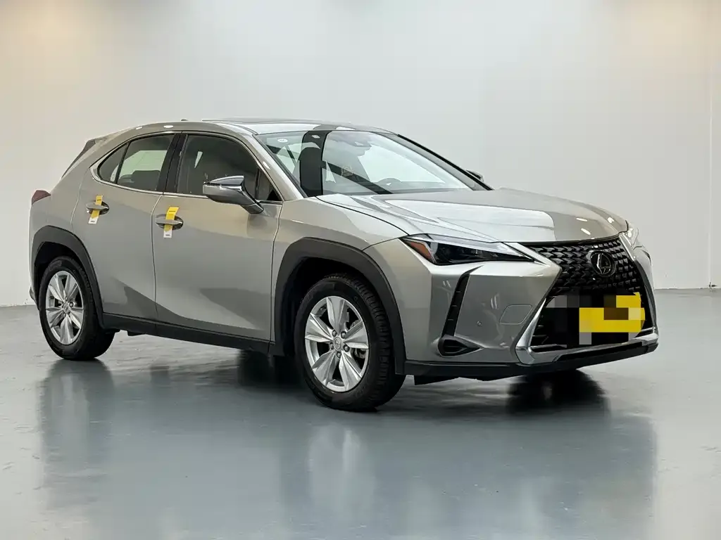 Lexus UX — фото 9