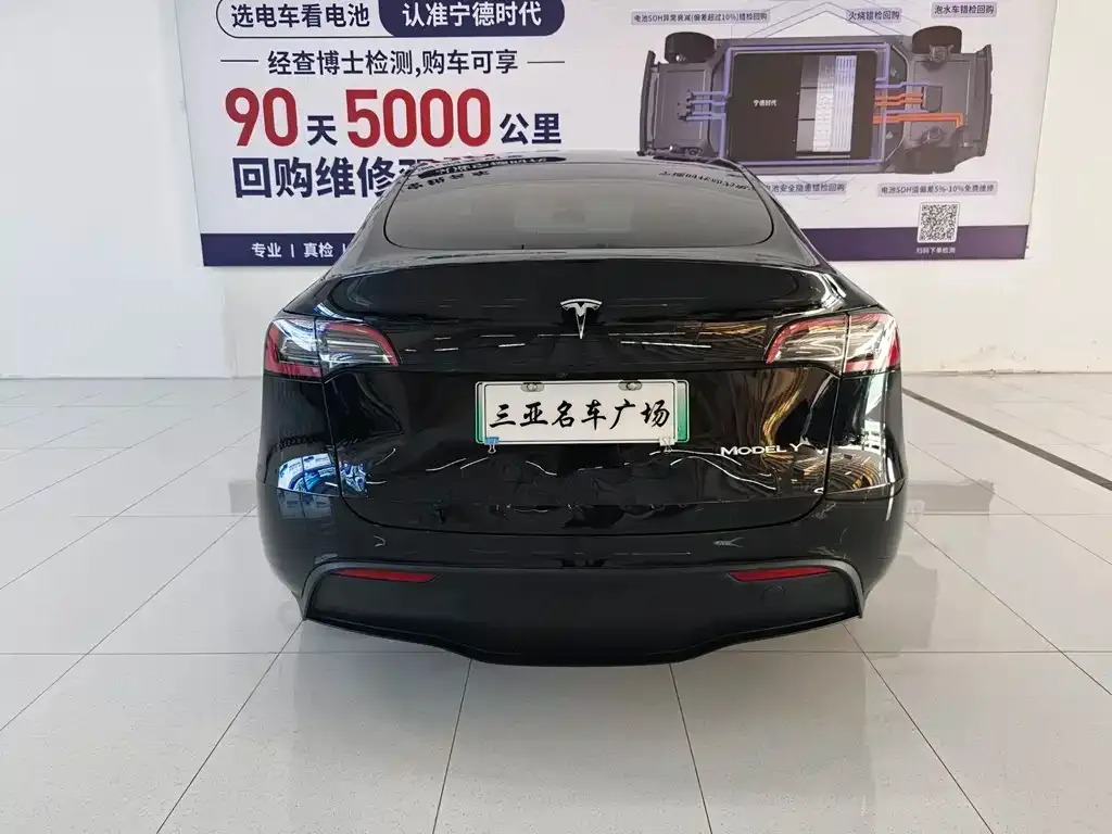Tesla Model Y — фото 2