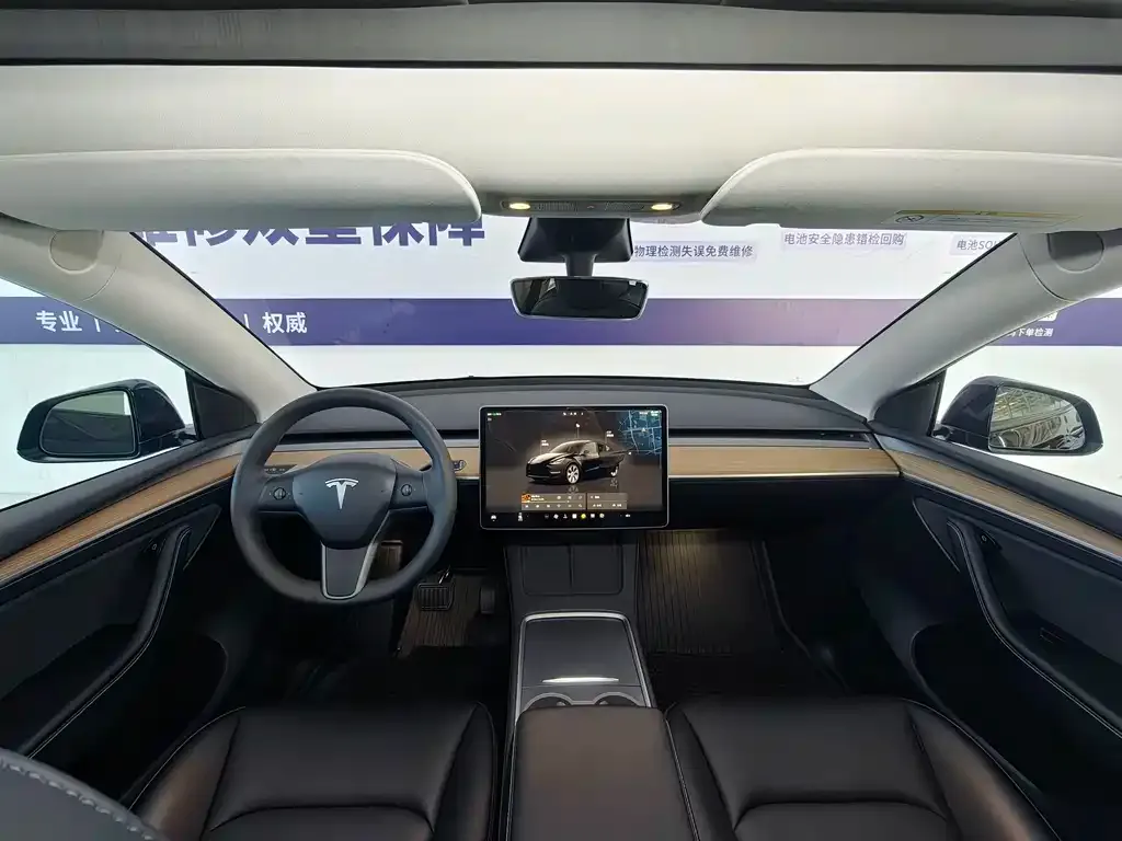 Tesla Model Y — фото 4