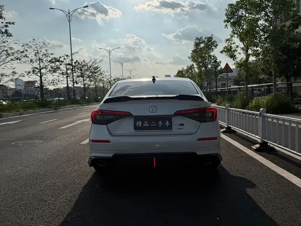 Honda Civic — фото 6