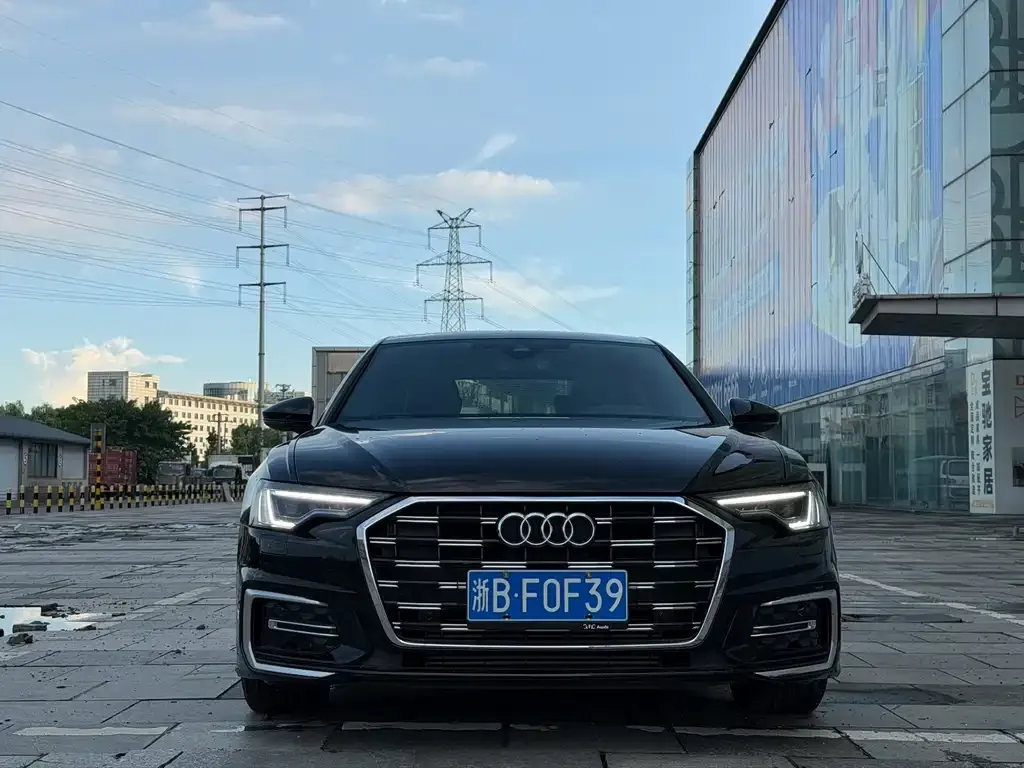 Audi A6L — фото 5