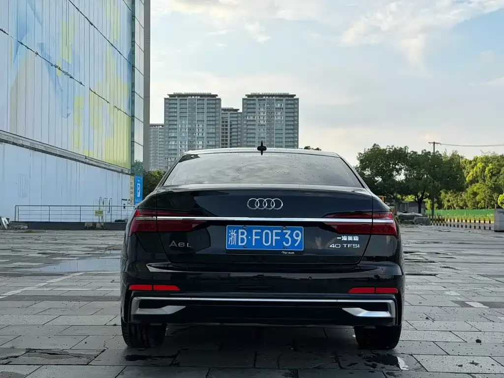 Audi A6L — фото 9