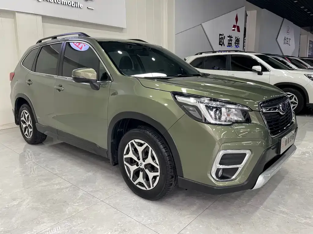 Subaru Forester — фото 5