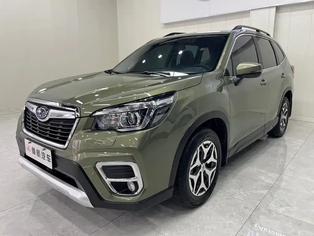 Subaru Forester — фото 10