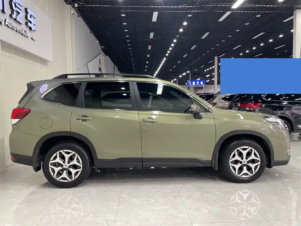 Subaru Forester — фото 7