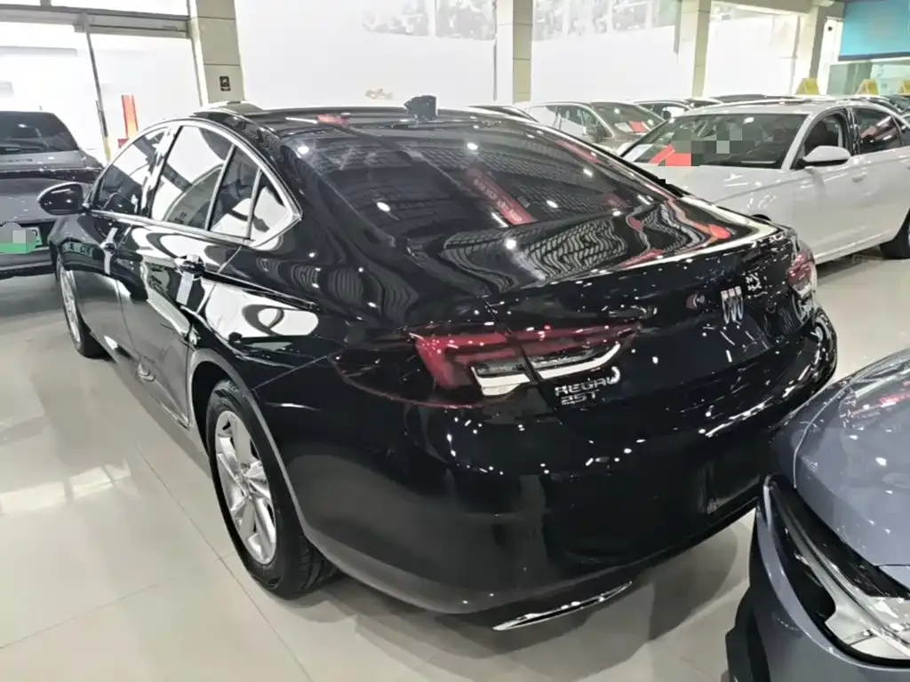 Buick Regal — фото 10