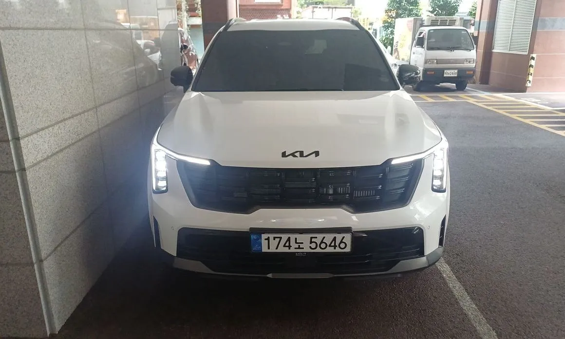 Kia Sorento — фото 6